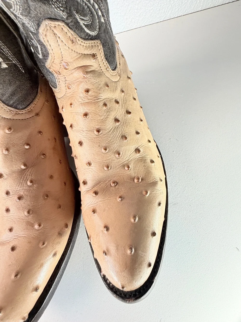 El General Ostrich Print Western Cowboy Boots Size 8 Tan Leather Embroidered
